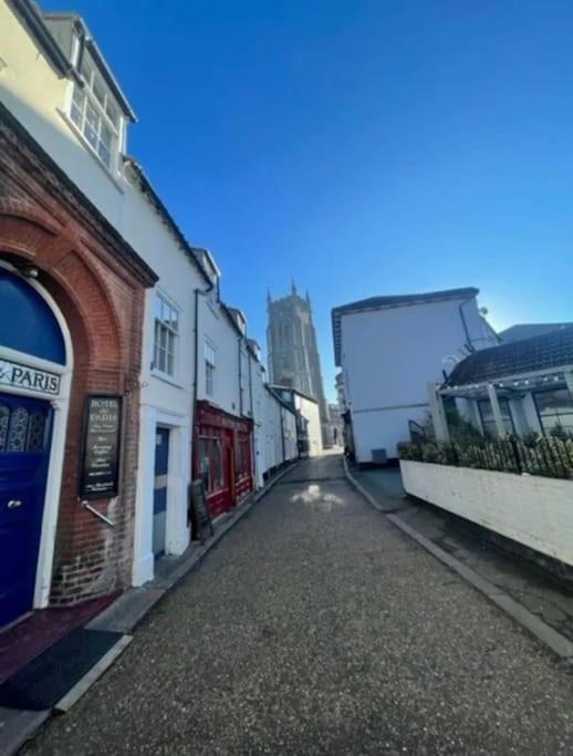 Calm In The Centre Of Cromer Extérieur photo